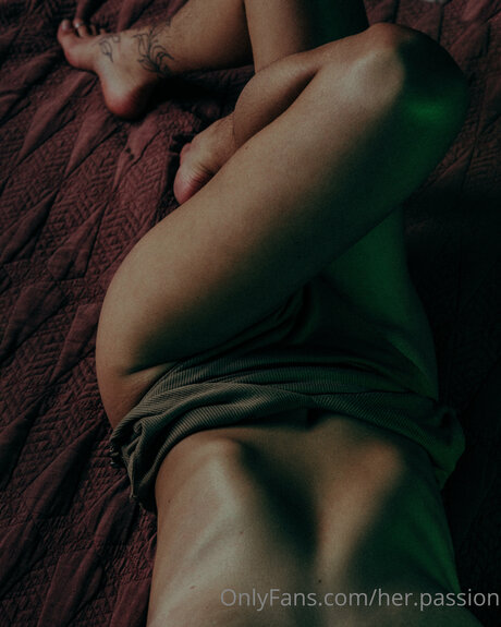 Her Passion ポルノスター アダルト ギャラリー