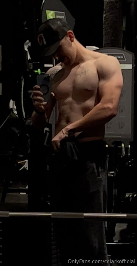 Cclarkofficial 美しい女優 ギャラリー