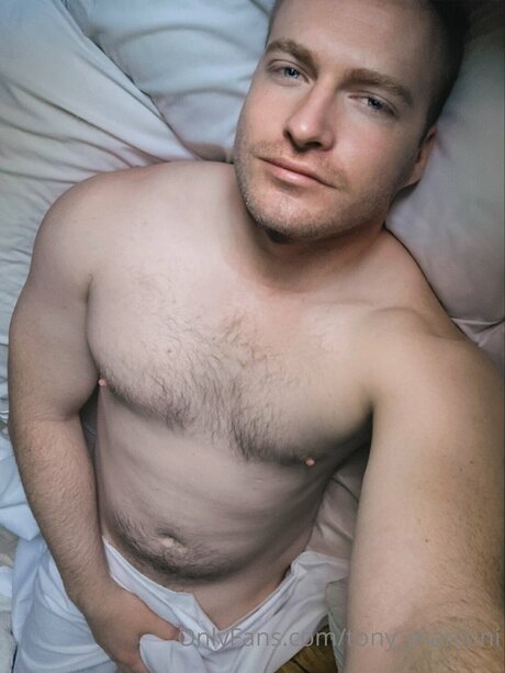 Tony Marconi スター ヌード 画像