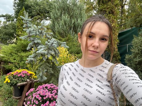 Evahazel ホットスター 写真