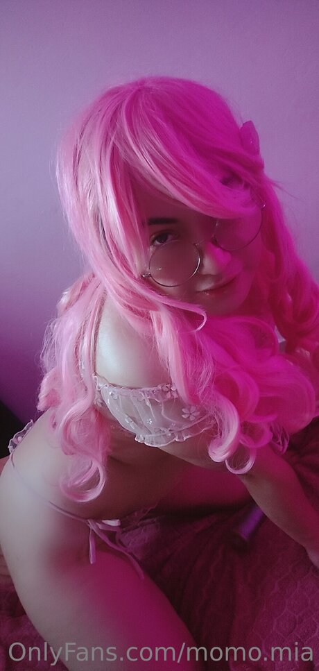 Momo Moonmoon ホット女優 画像