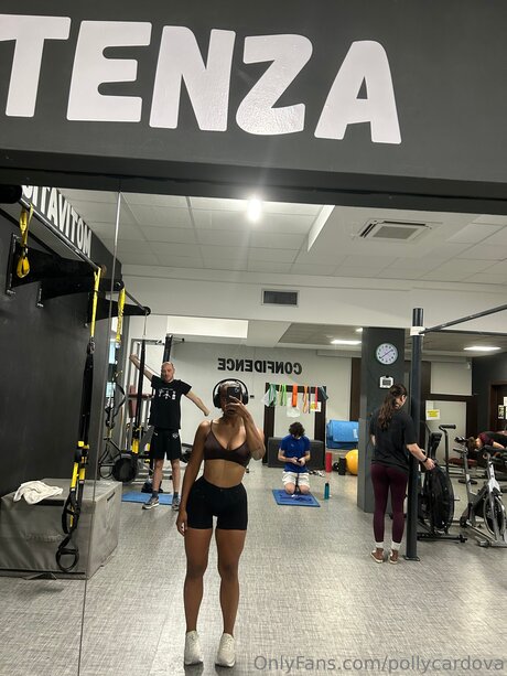 濡れたパンティーOnlyFans セクシー裸 画像