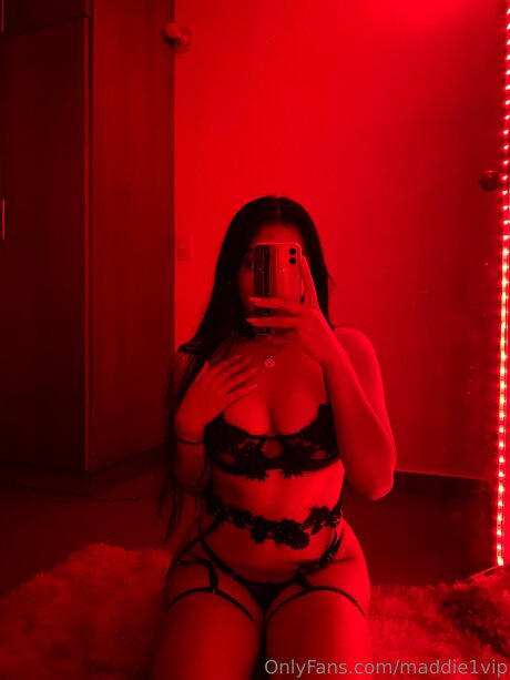Maddie1free ホット女優 画像