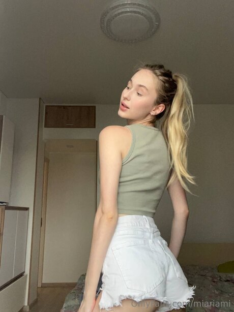 Miamiamimi アートポルノスター アーカイブ