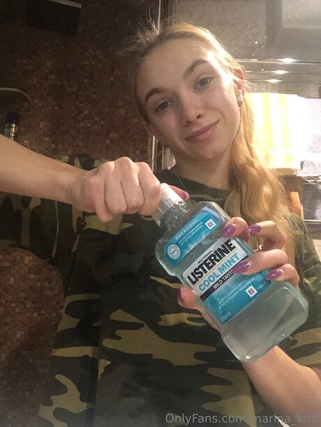 Lexi Hartt 限定モデル 写真