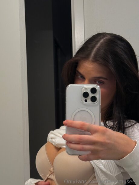 教師限定ファン えろ 写真