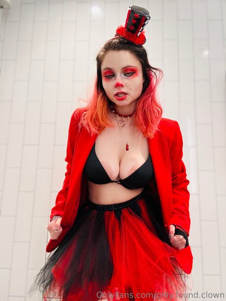 セクシーなドレスOnlyFans ヌード ギャラリー