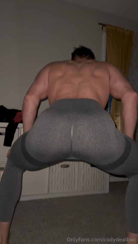 Codydealbwc モデル 画像