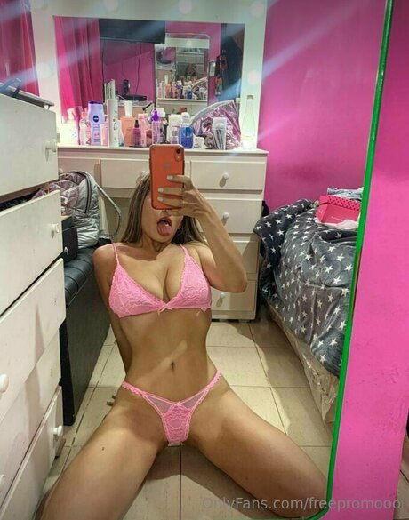 赤毛の太めOnlyFans 美しいヌード 写真