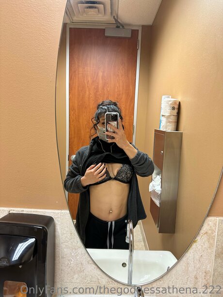 小柄な妻OnlyFans 無料xxx 画像