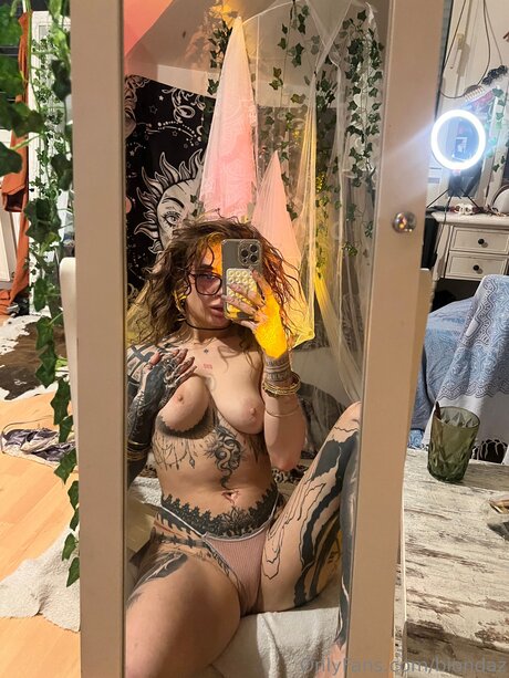 アジア人女性OnlyFans 無料 ギャラリー