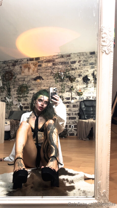 BBWキティOnlyFans セクシーヌード 写真