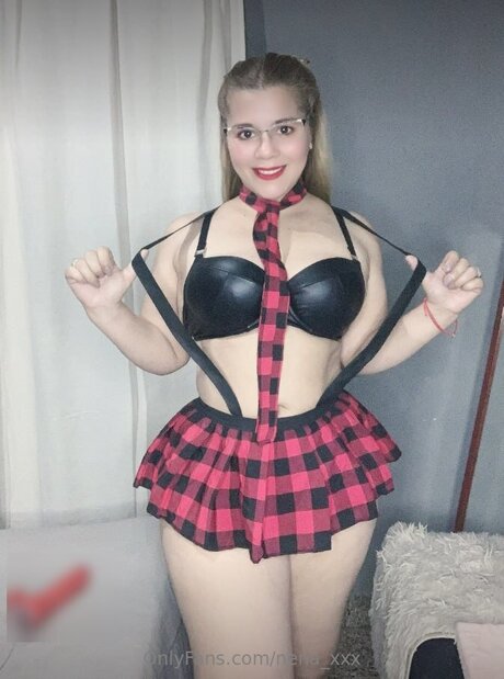 Nena Xxx スター 裸 写真