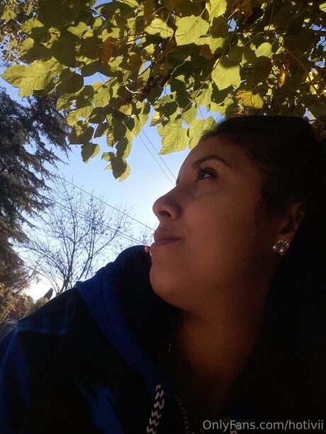 Hotivii ヌードモデル 写真