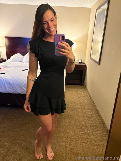 巨大な天然おっぱいオンリーファンズ セクシーヌード アーカイブ