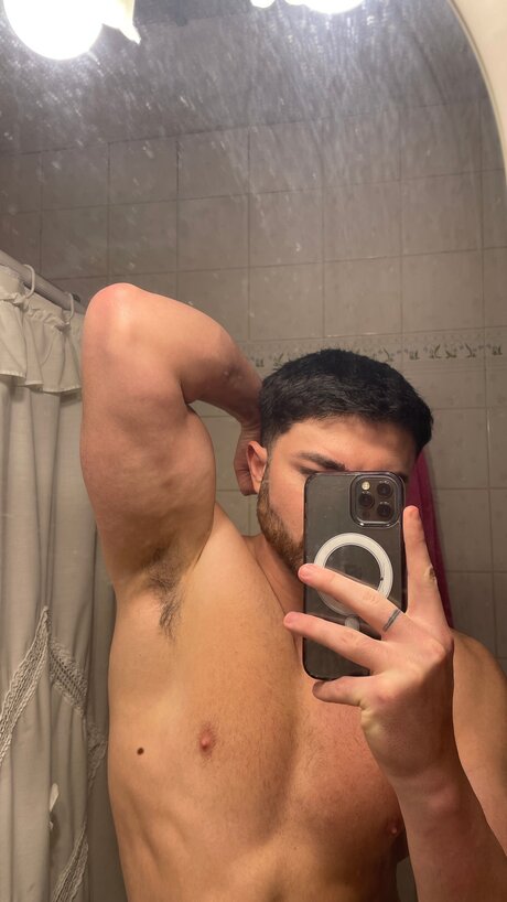 イスラム教徒のオンリーファンズ 裸 写真