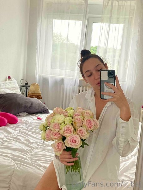 Li Baj 美しい女優 写真