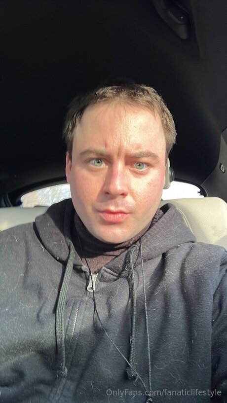 フィットネスインフルエンサーオンリーファンズ トップ 写真