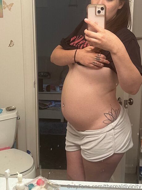 Therealdivinity ポルノスター 美しい 写真