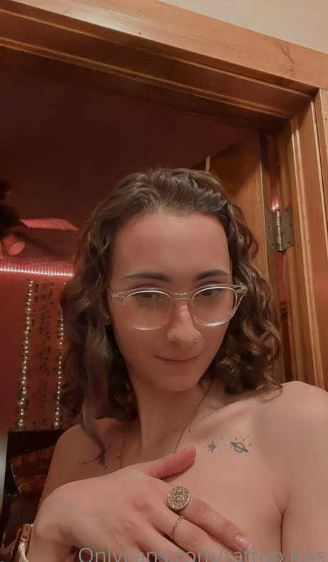 熟女の足オンリーファンズ 美しい裸 写真