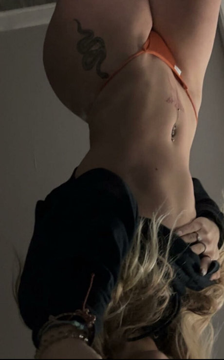 Abbey Hinson ポルノ女優 写真