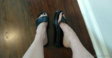 黒いお尻のオンリーファンズ ホットヌード 画像