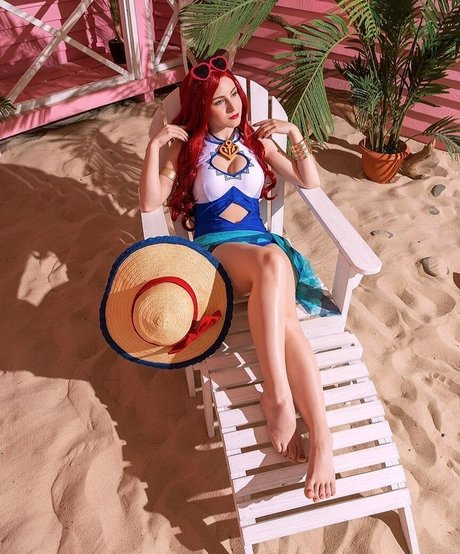 Roxolana トップモデル 画像