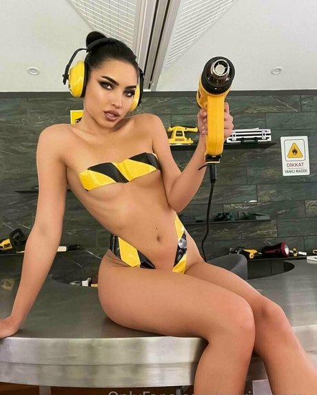 年配の熟女オンリーファンズ 無料 写真