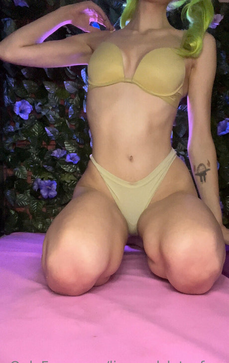 ヘンタイオンリーファンズ アダルト無料 写真