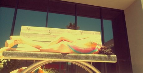 太めのブロンドオンリーファンズ えろた 写真