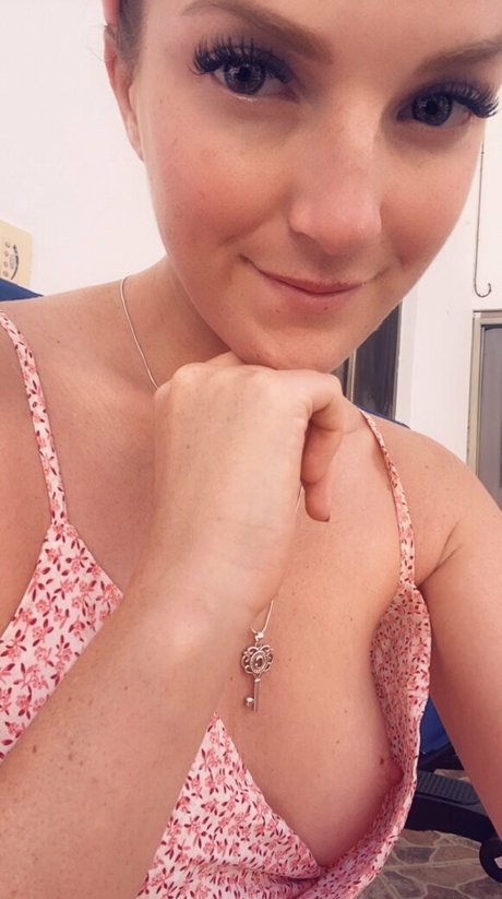 マイクロTバックOnlyFans ポルノ ギャラリー