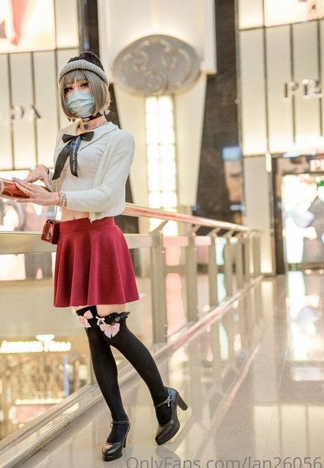 lan26056 エロティック女優 写真