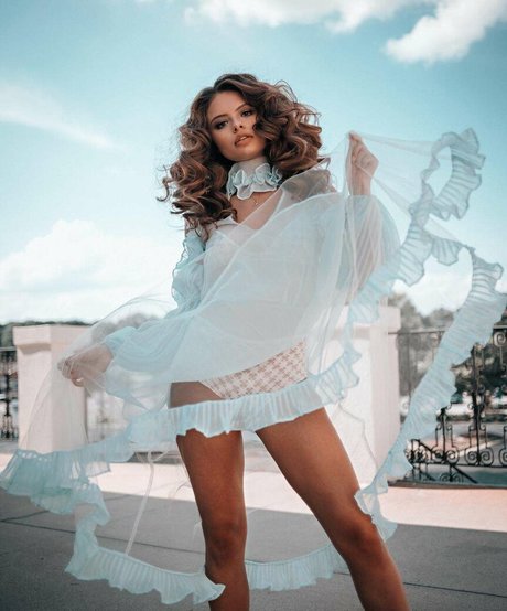 アンバー・オンリーファンズ 美しいポルノ アーカイブ