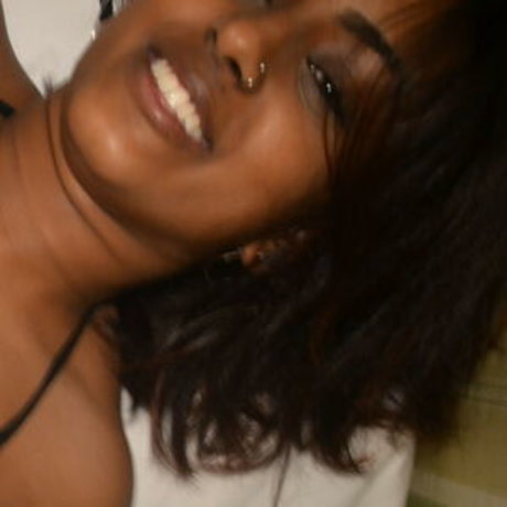 毛深いアジア人オンリーファンズ ポルノグラフィック ギャラリー