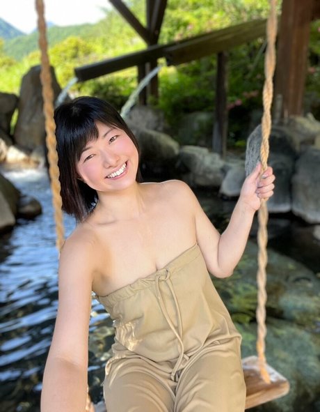 中出しティーンOnlyFans 可愛い 画像