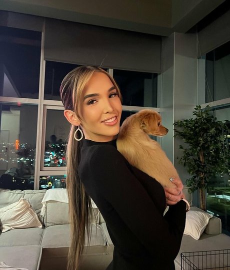 Lilah Gibney 限定スター ギャラリー