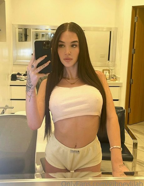 Lilah Gibney セックスモデル 画像