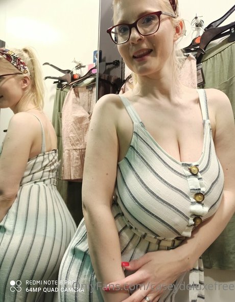 caseydeluxefree ポルノスター パーフェクト 写真