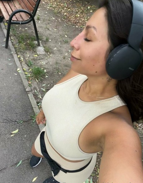 ゲイビデオ OnlyFans アートヌード ギャラリー