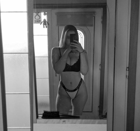 ロールプレイオンリーファン セックス 写真