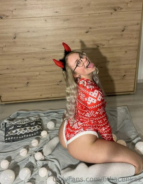 タイトなオンリーファンズ セクシー裸 写真