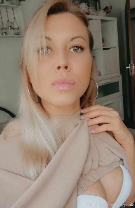 benzpaula 裸のスター 画像