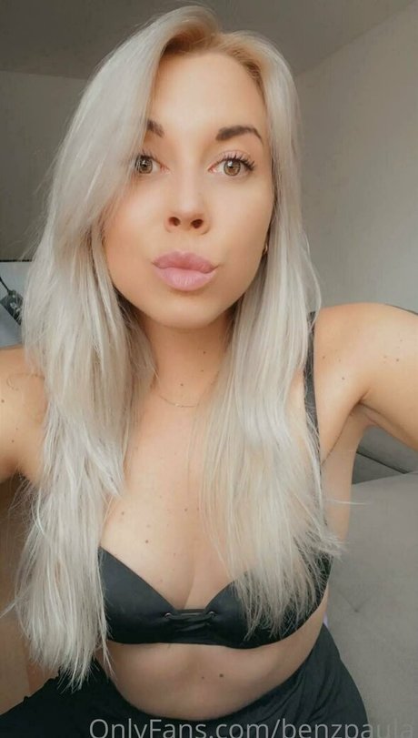 benzpaula エロティックなポルノスター アーカイブ