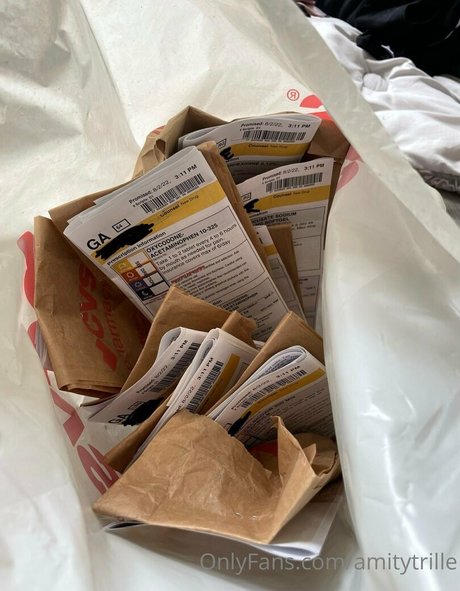 amythrill xxx女優 画像