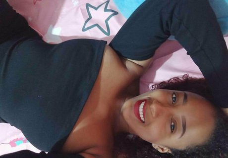 blackjen ホット女優 写真