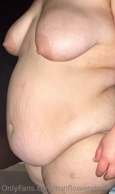 アナルトランスOnlyFans 裸 写真