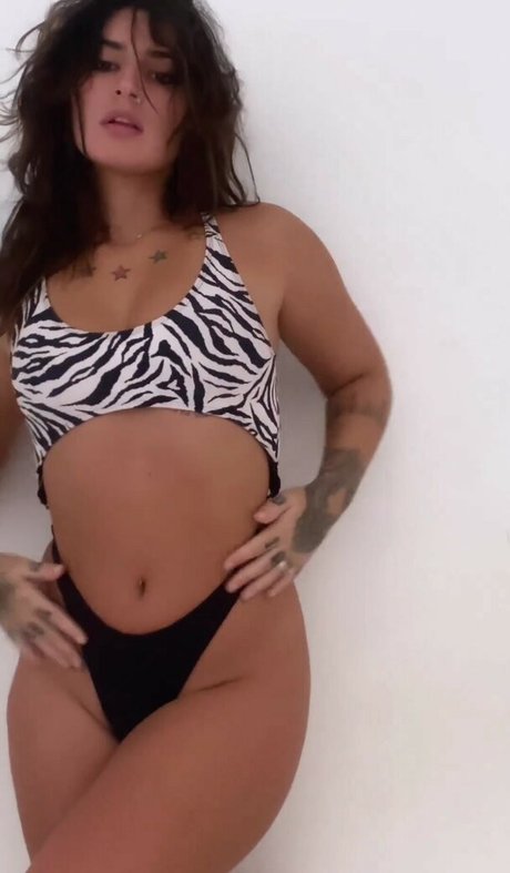 Talia Sereia セクシーモデル 画像