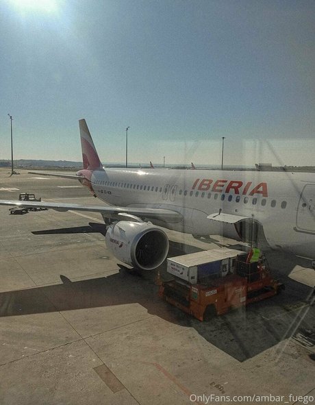 ゲイランジェリーOnlyFans 無料セクシー 写真