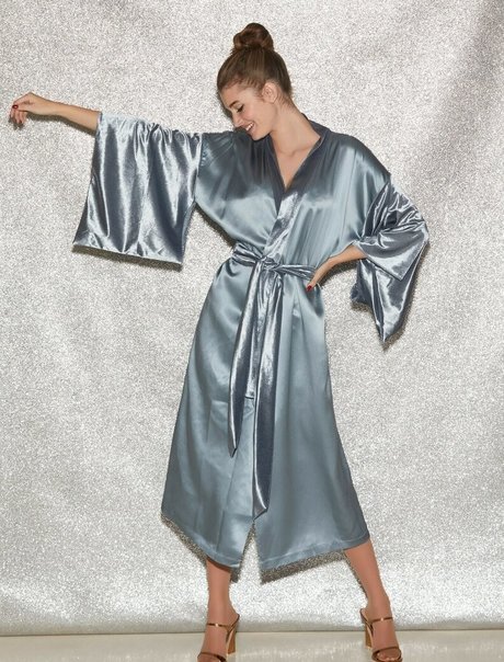 Sienna Raine Schmidt 裸モデル 画像