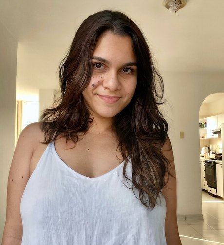 Maria Kois ポルノスター 裸 写真